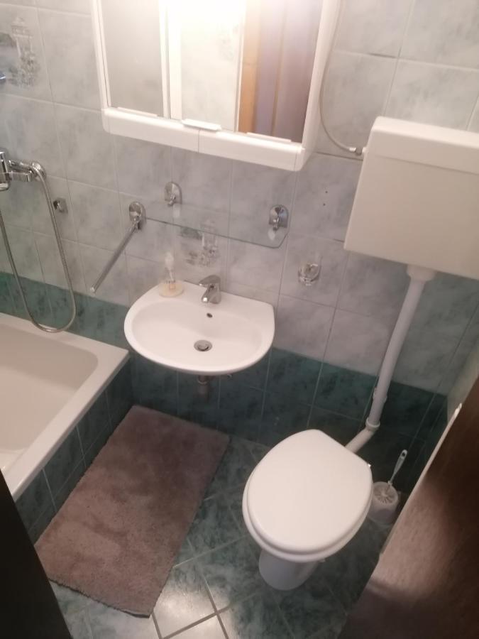 Apartma Gace Semic Eksteriør bilde